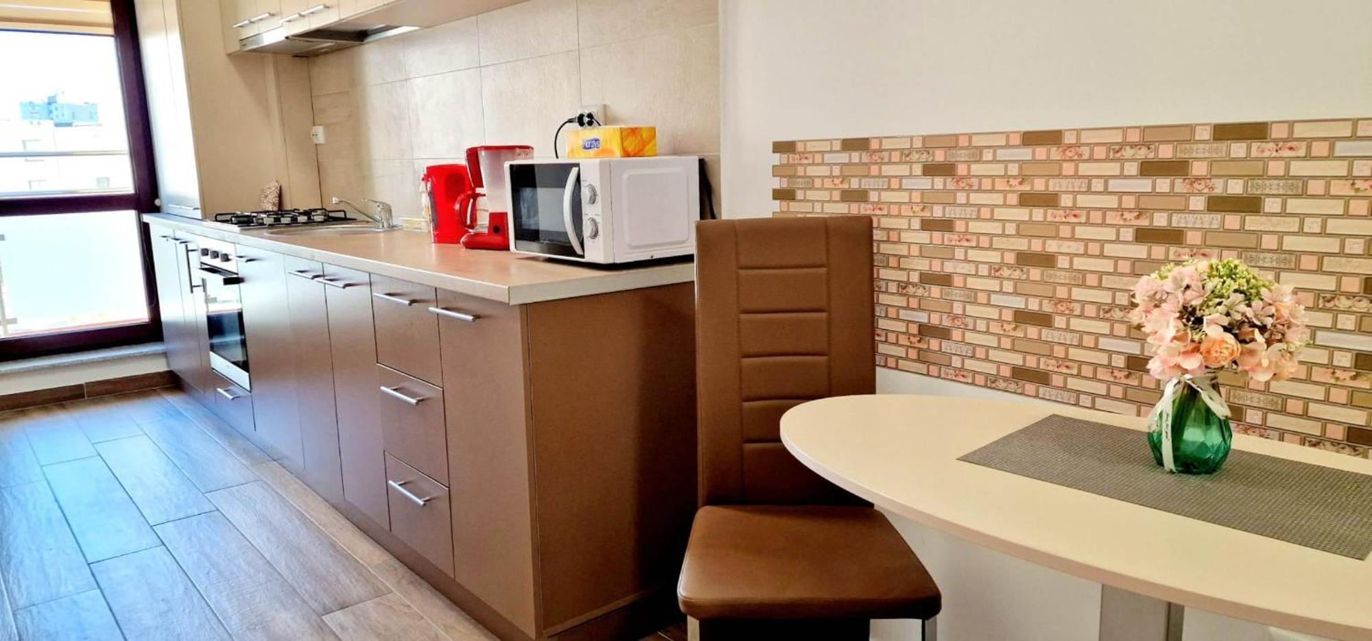 Karina New Flat Near Palas Mall ยาช ภายนอก รูปภาพ